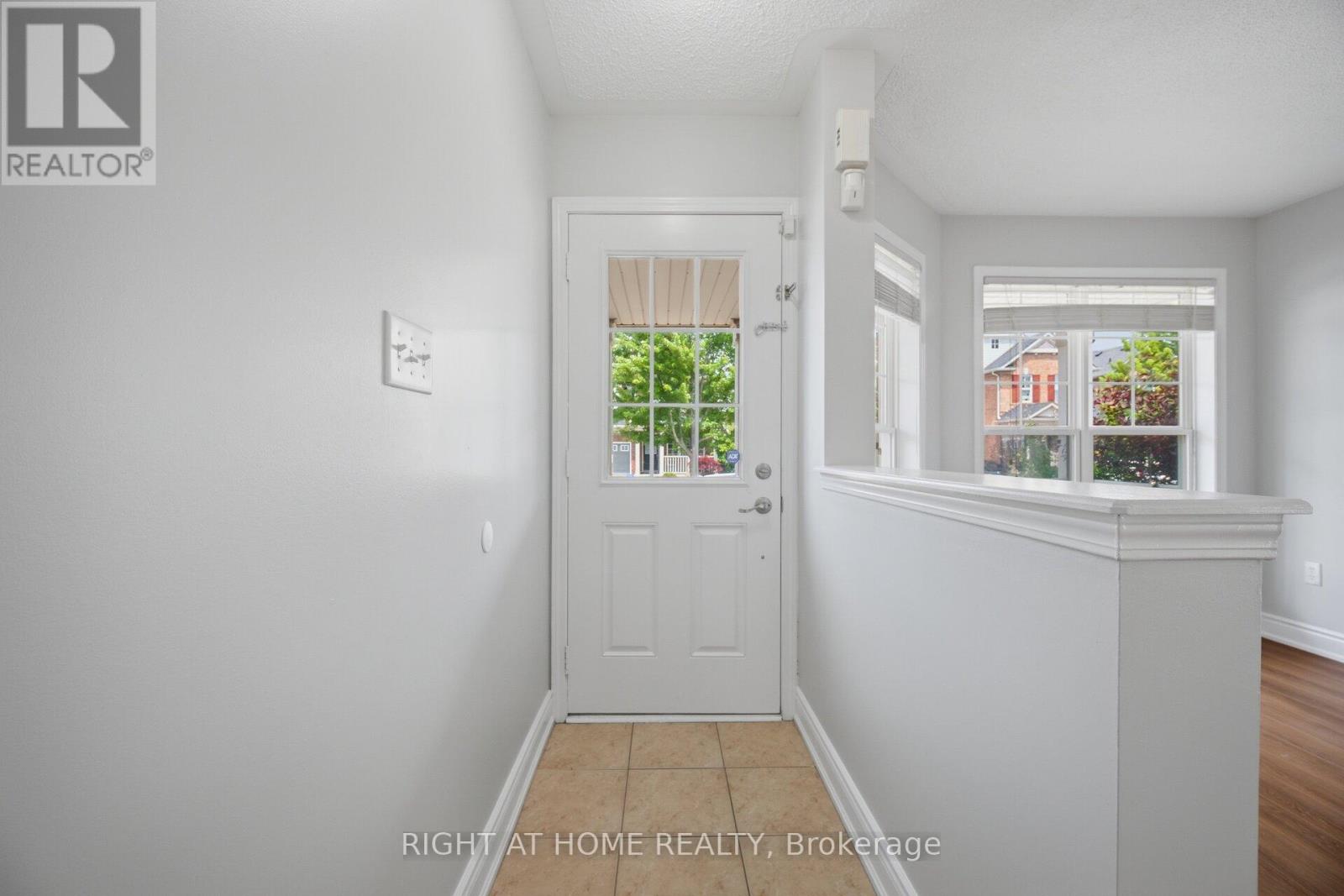 1064 Wickson Way, Milton, Ontario  L9T 6Y4 - Photo 7 - W13680742