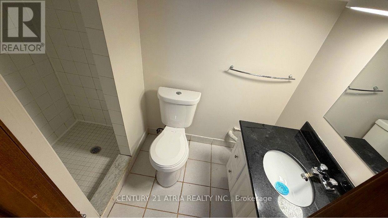 Rear Ground Flr - 65 Newlin Crescent, Toronto, Ontario  M3L 1X5 - Photo 12 - W13680748