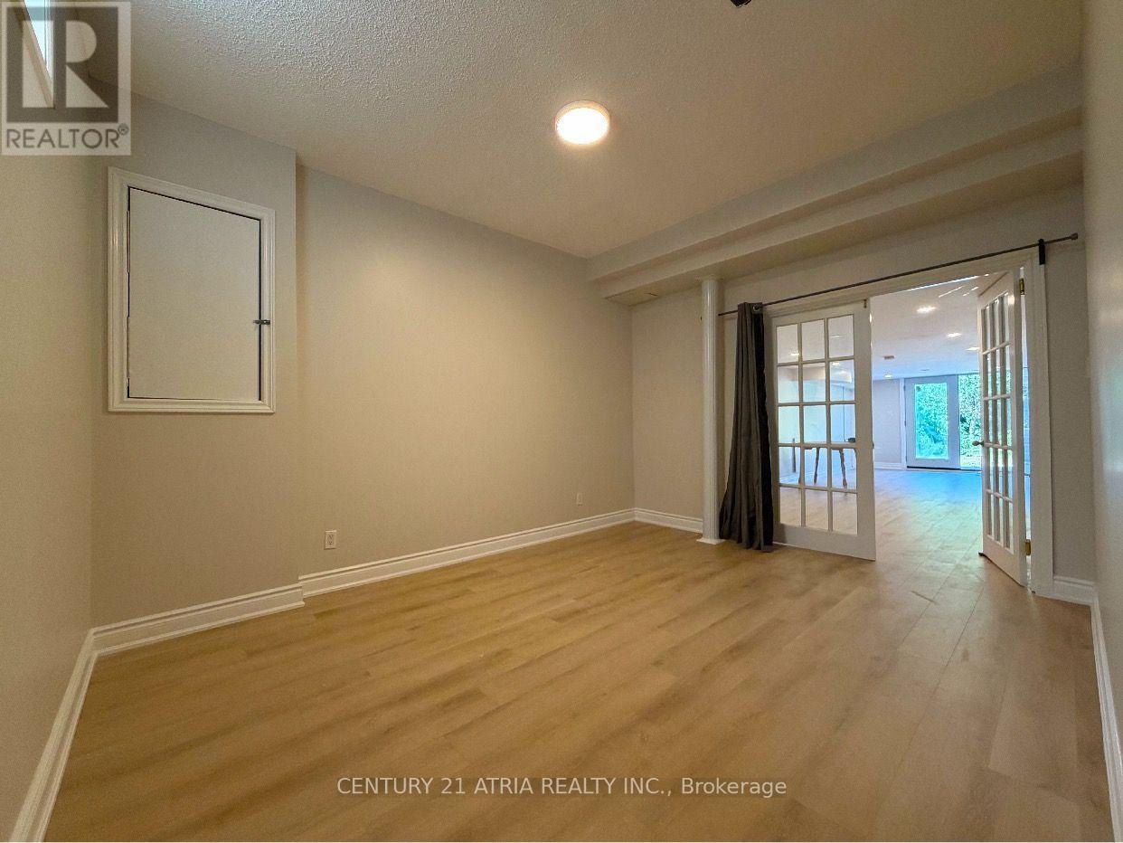 Rear Ground Flr - 65 Newlin Crescent, Toronto, Ontario  M3L 1X5 - Photo 9 - W13680748
