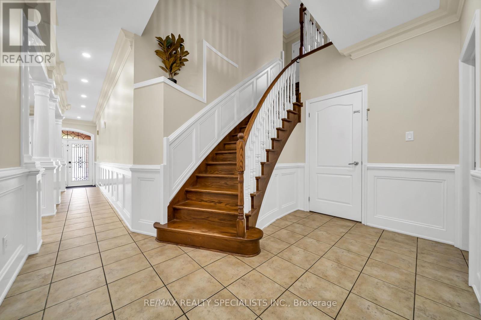 48 Game Creek Crescent, Brampton, Ontario  L7A 0K3 - Photo 10 - W13680770