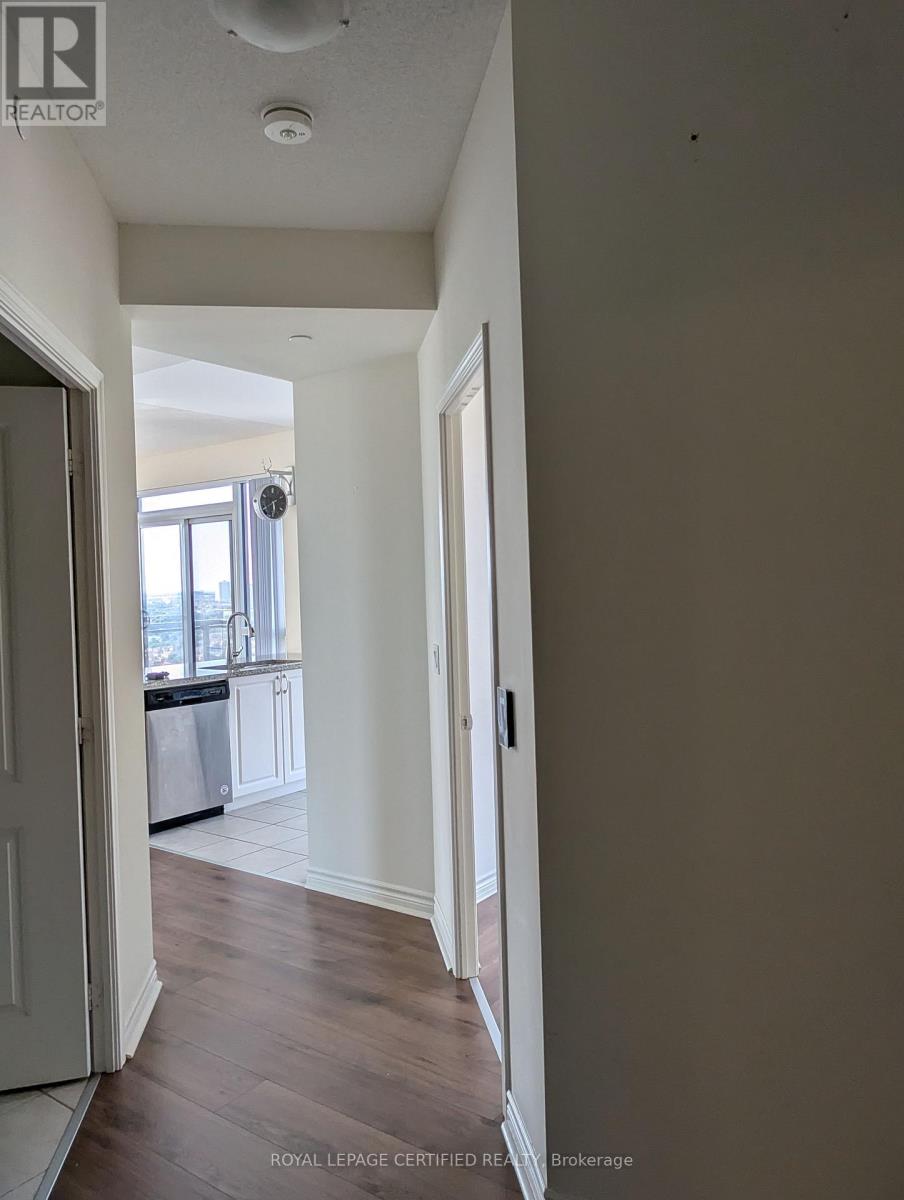 2205 - 349 Rathburn Road W, Mississauga, Ontario  L5B 0G9 - Photo 3 - W13533684