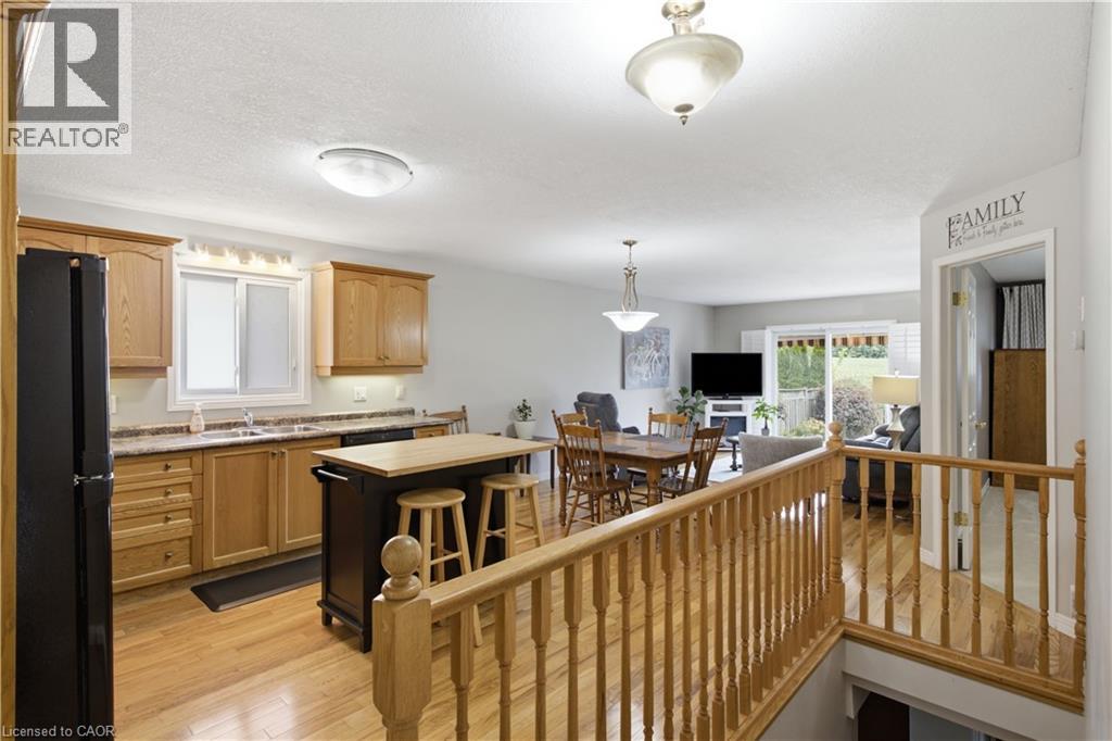 138 Stiefelmeyer Crescent, Baden, Ontario  N3A 4L4 - Photo 6 - 40849200