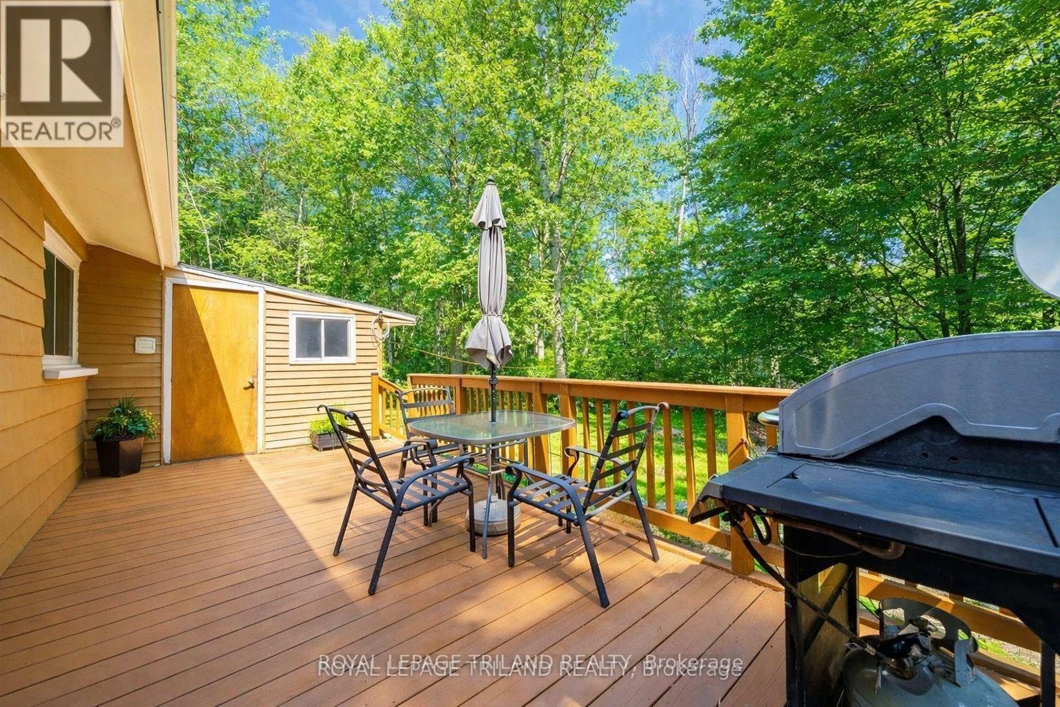 6302 Huron Drive, Lambton Shores, Ontario  N0N 1J1 - Photo 24 - X13515972