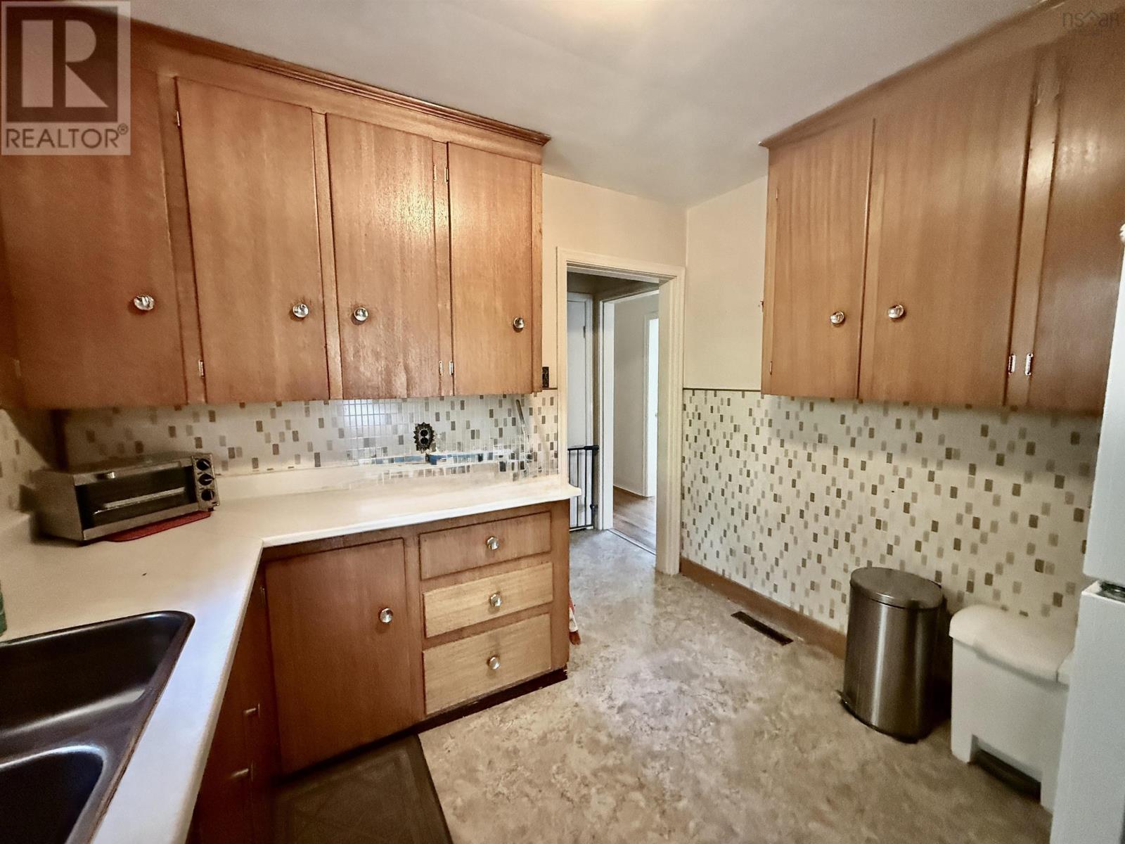 674 Hammonds Plains Road, Bedford, Nova Scotia  B4B 1A7 - Photo 10 - 202613986