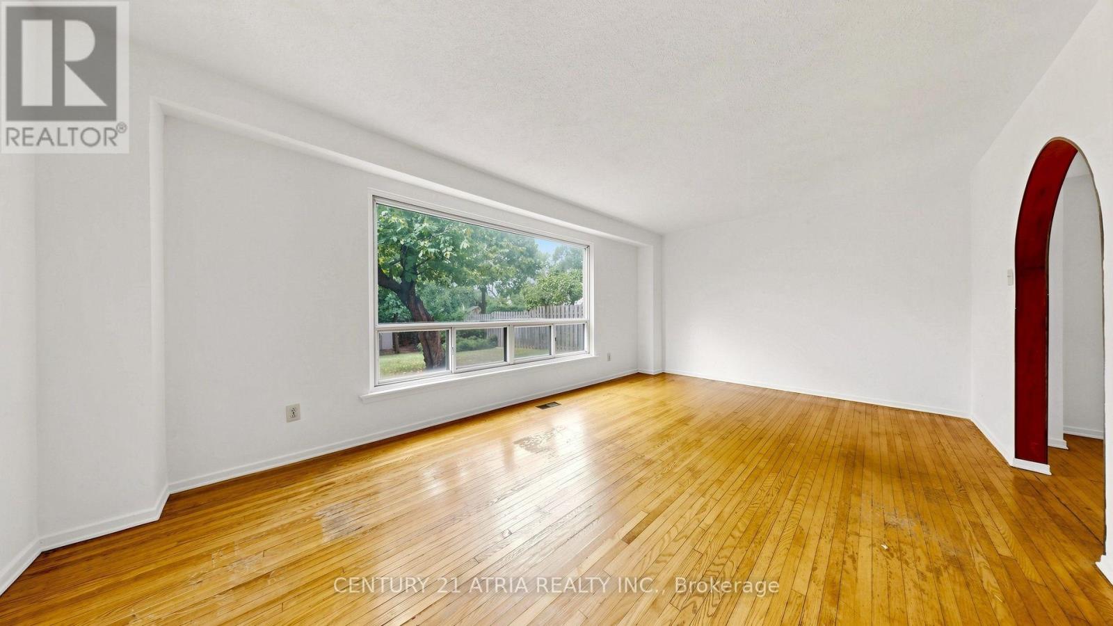 3441 Oakglade Crescent, Mississauga, Ontario  L5C 1X4 - Photo 11 - W13680796