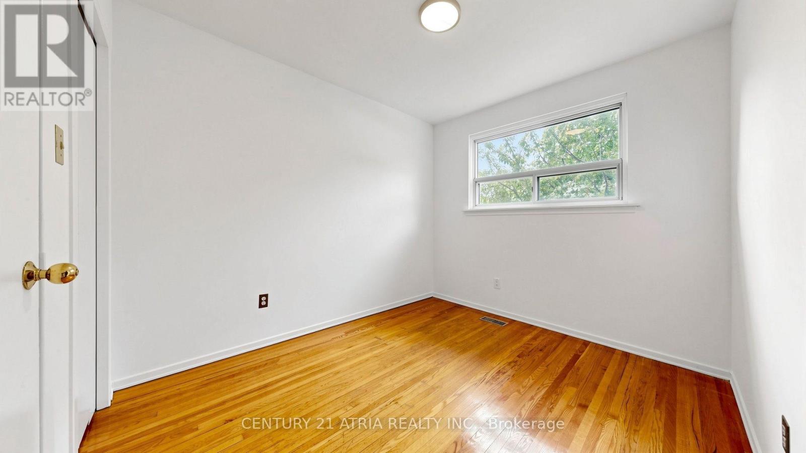 3441 Oakglade Crescent, Mississauga, Ontario  L5C 1X4 - Photo 25 - W13680796