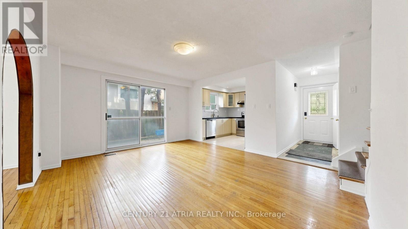 3441 Oakglade Crescent, Mississauga, Ontario  L5C 1X4 - Photo 8 - W13680796