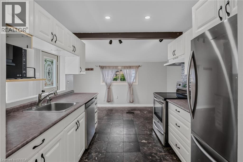 39 Sanderson Street, Brantford, Ontario  N3S 2V4 - Photo 12 - 40839549