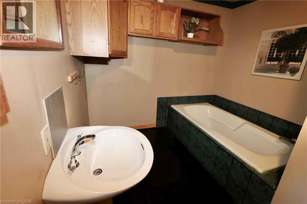 22 Jane Street, Bayfield, Ontario  N0M 1G0 - Photo 18 - 40854521