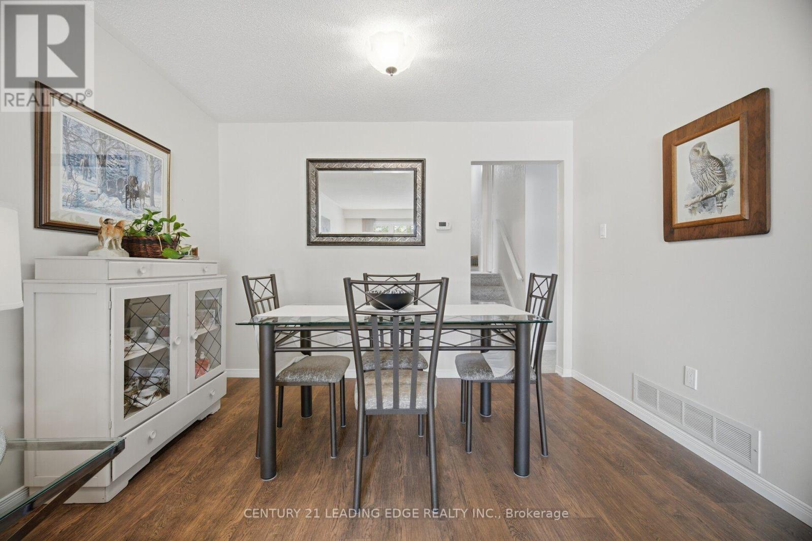 3245 Lansdown Drive, Burlington, Ontario  L7M 1K1 - Photo 12 - W13680846