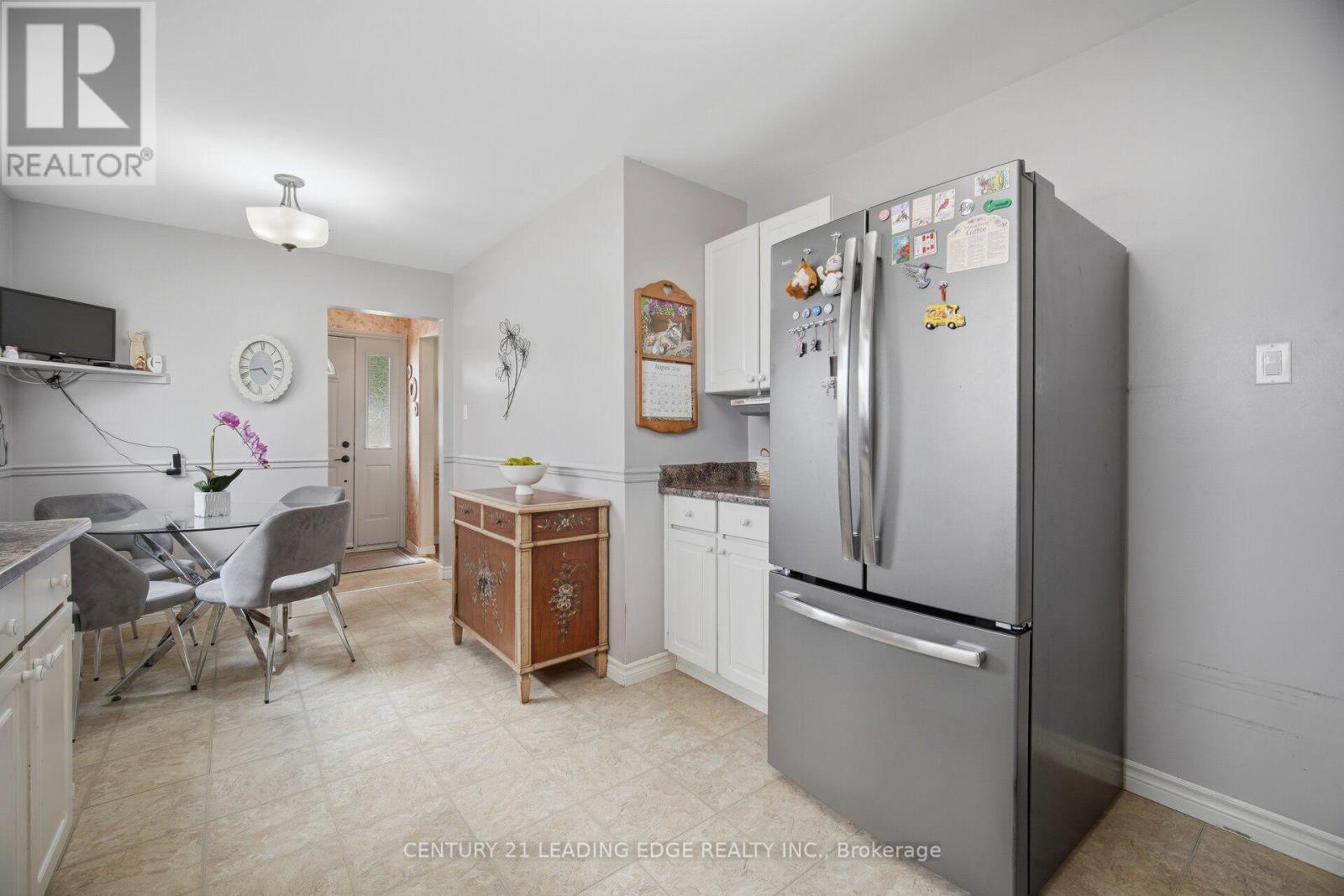 3245 Lansdown Drive, Burlington, Ontario  L7M 1K1 - Photo 16 - W13680846
