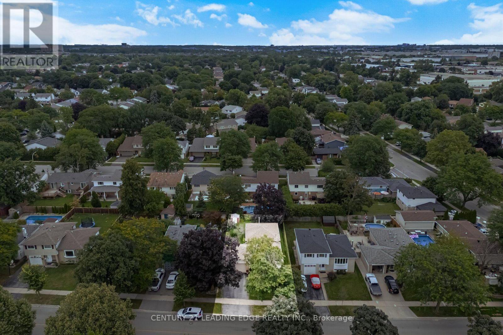 3245 Lansdown Drive, Burlington, Ontario  L7M 1K1 - Photo 33 - W13680846