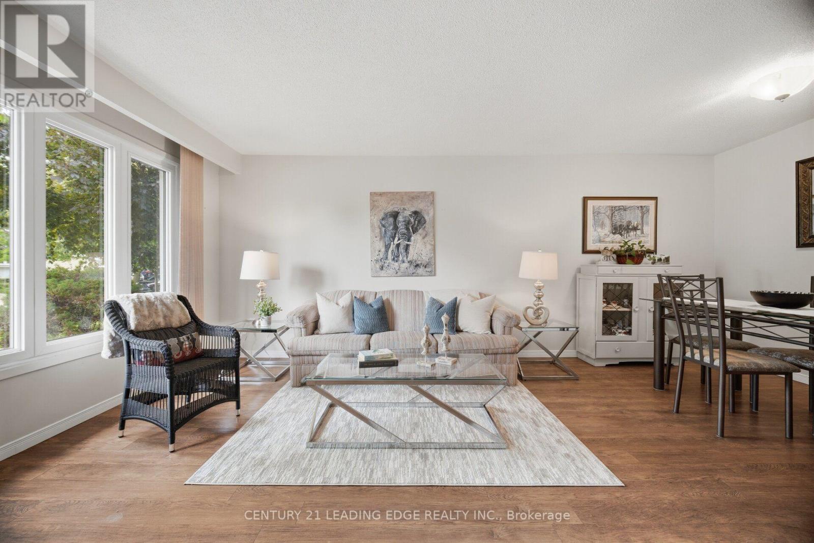 3245 Lansdown Drive, Burlington, Ontario  L7M 1K1 - Photo 8 - W13680846