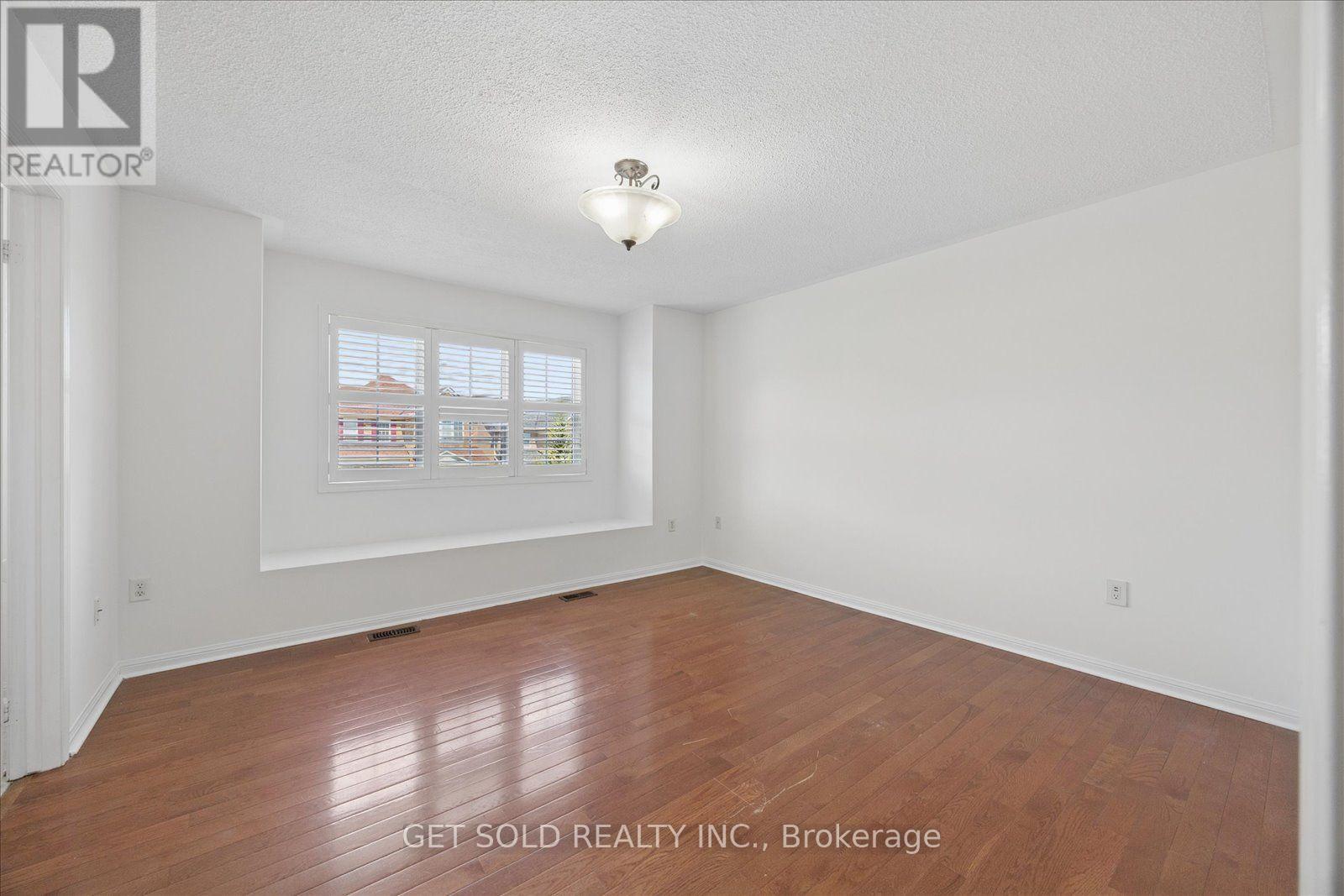 9 Raccoon Street, Brampton, Ontario  L6S 6L8 - Photo 19 - W13680848
