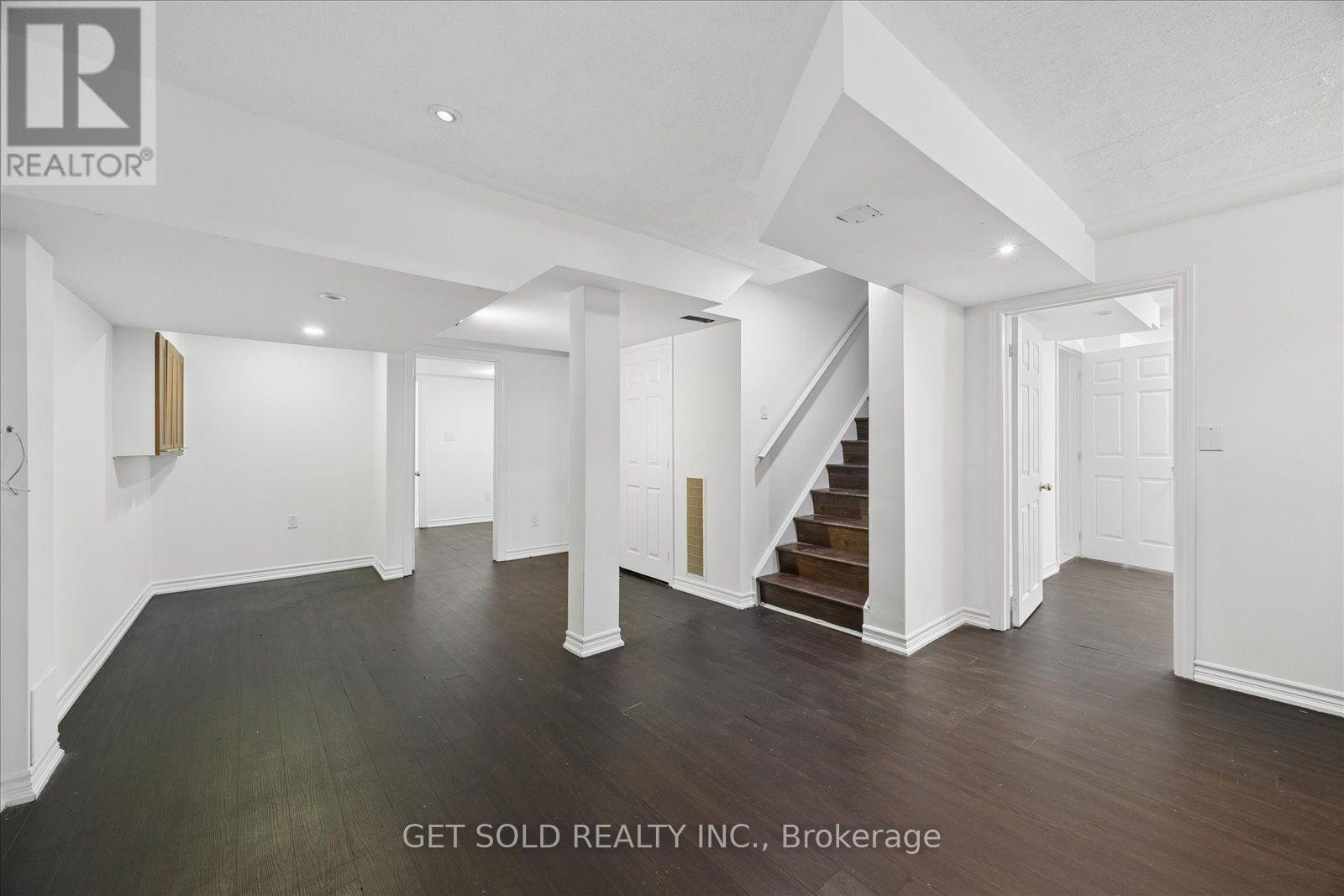 9 Raccoon Street, Brampton, Ontario  L6S 6L8 - Photo 30 - W13680848