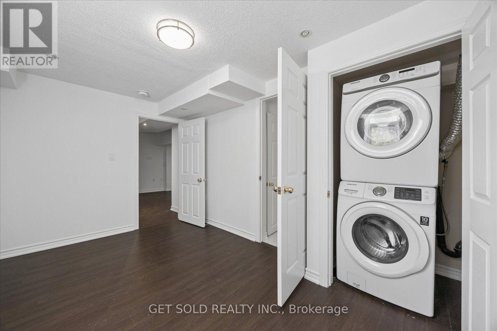 9 Raccoon Street, Brampton, Ontario  L6S 6L8 - Photo 36 - W13680848