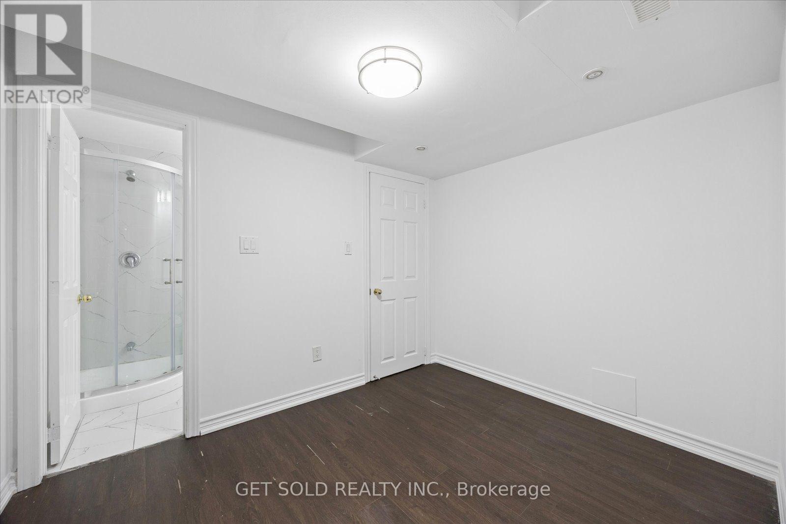 9 Raccoon Street, Brampton, Ontario  L6S 6L8 - Photo 38 - W13680848