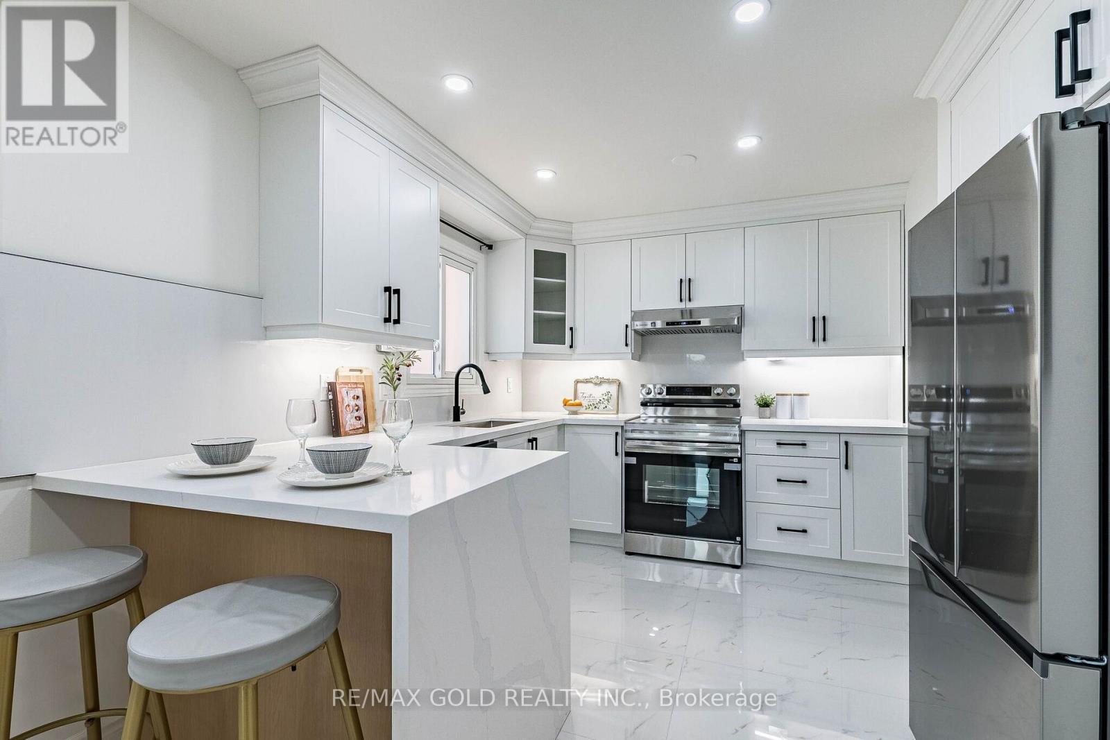 124 Banting Crescent, Brampton, Ontario  L6Y 2L9 - Photo 13 - W13680860
