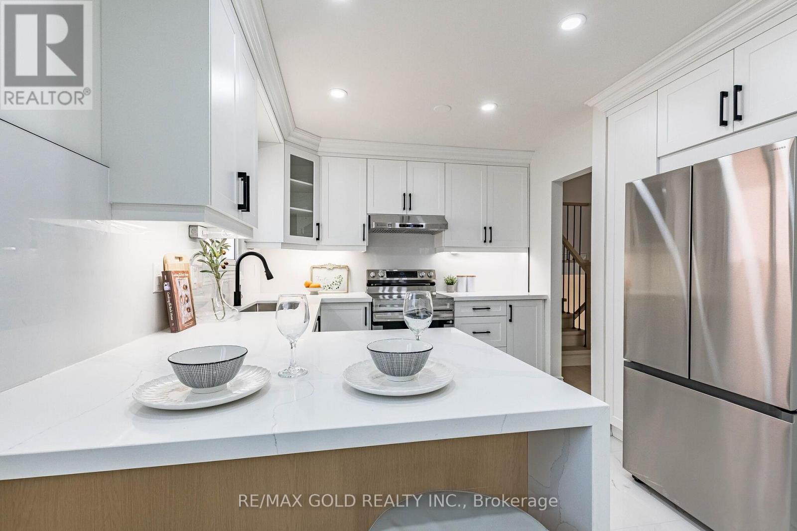 124 Banting Crescent, Brampton, Ontario  L6Y 2L9 - Photo 16 - W13680860
