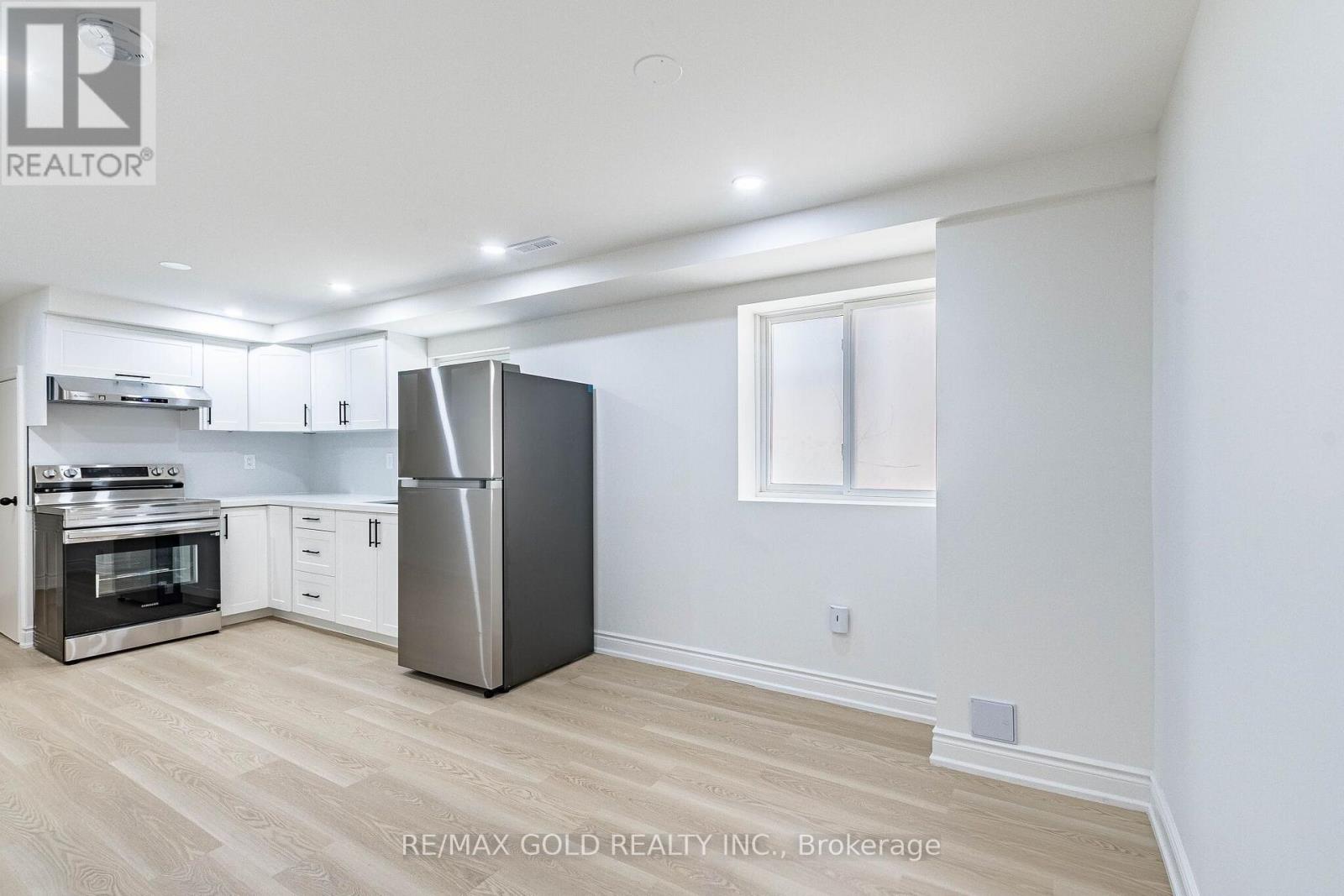 124 Banting Crescent, Brampton, Ontario  L6Y 2L9 - Photo 33 - W13680860