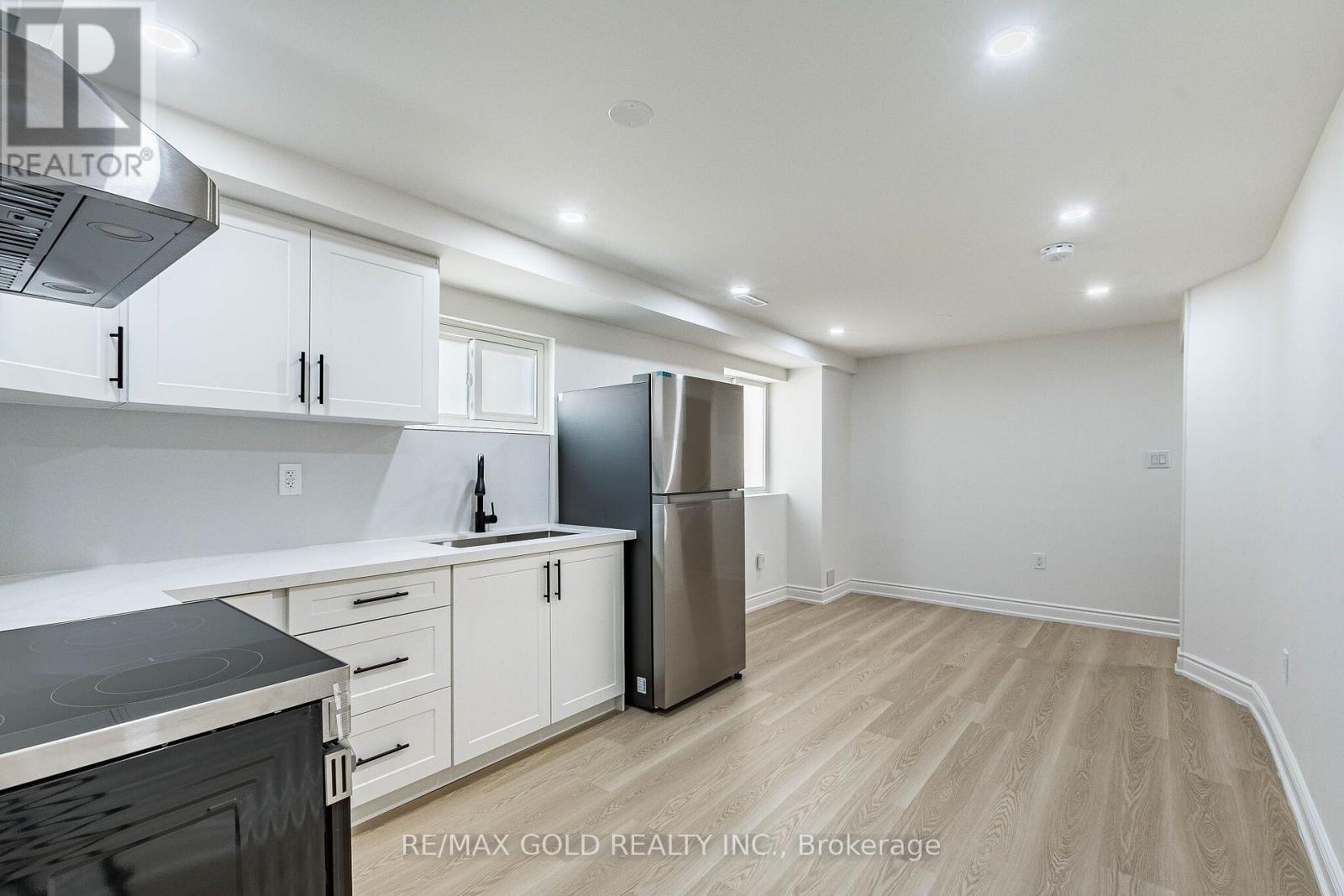 124 Banting Crescent, Brampton, Ontario  L6Y 2L9 - Photo 34 - W13680860