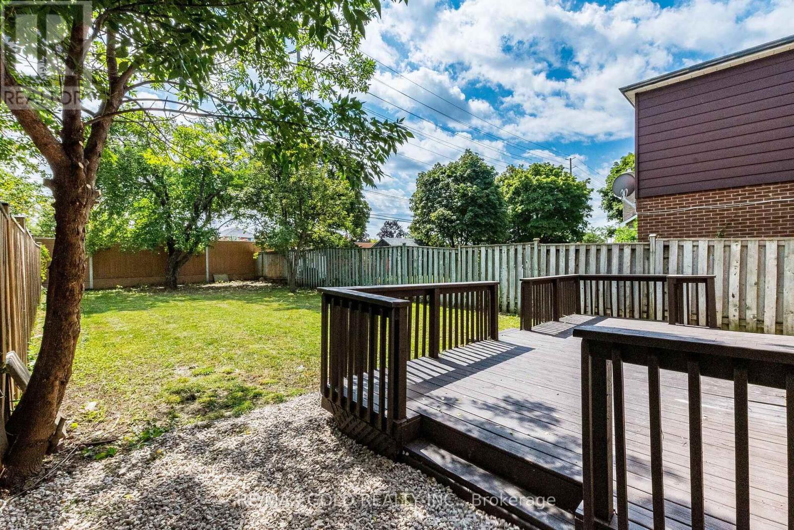 124 Banting Crescent, Brampton, Ontario  L6Y 2L9 - Photo 40 - W13680860