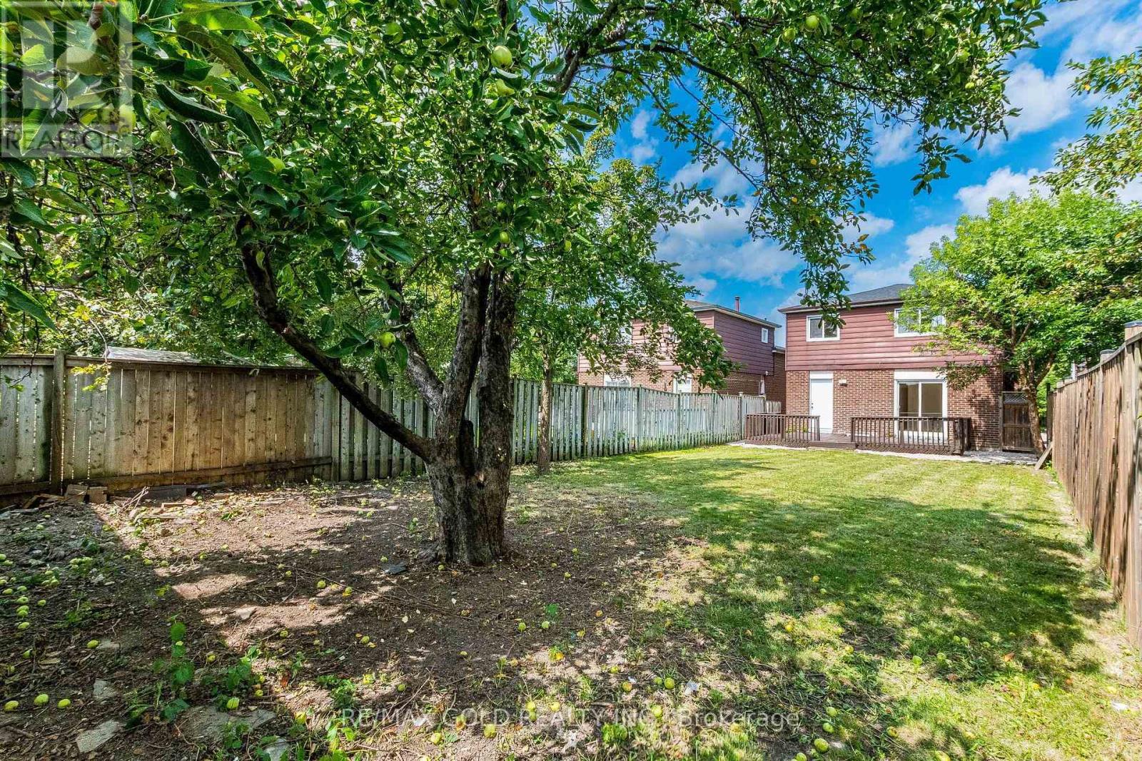 124 Banting Crescent, Brampton, Ontario  L6Y 2L9 - Photo 41 - W13680860