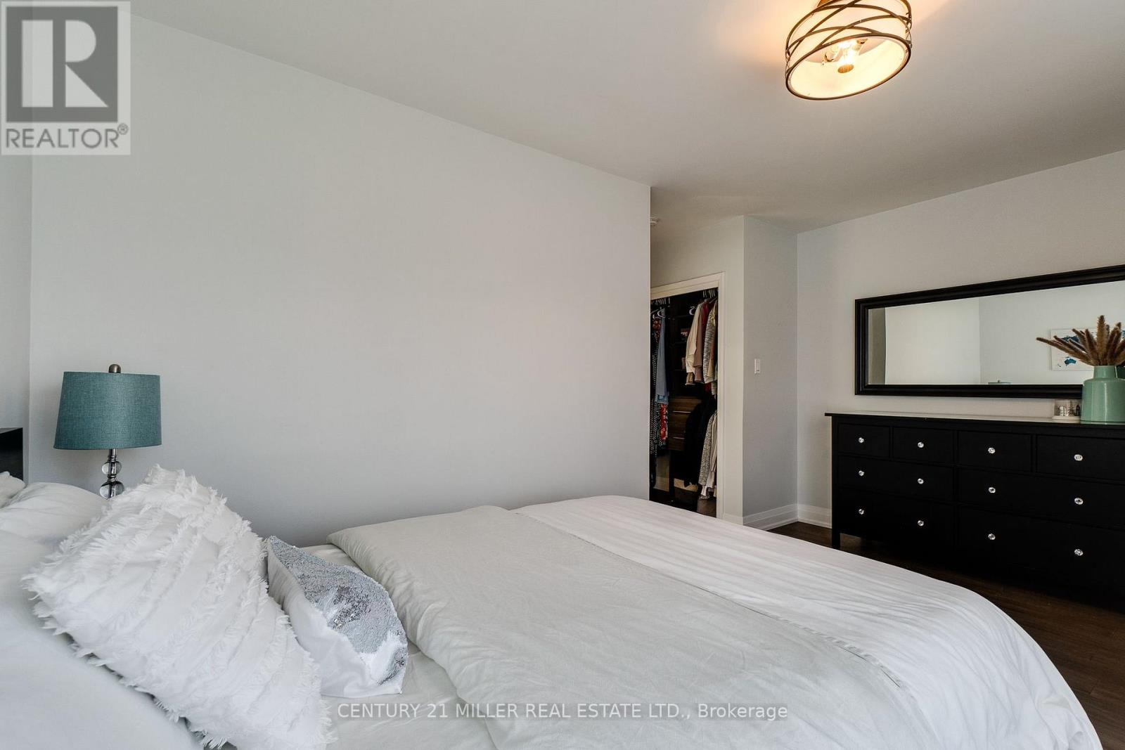 248 Kingsleigh Court, Milton, Ontario  L9T 1X7 - Photo 13 - W13680864