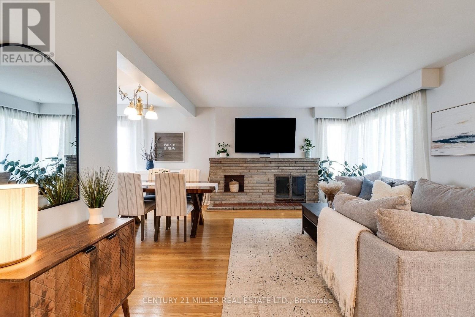 248 Kingsleigh Court, Milton, Ontario  L9T 1X7 - Photo 6 - W13680864