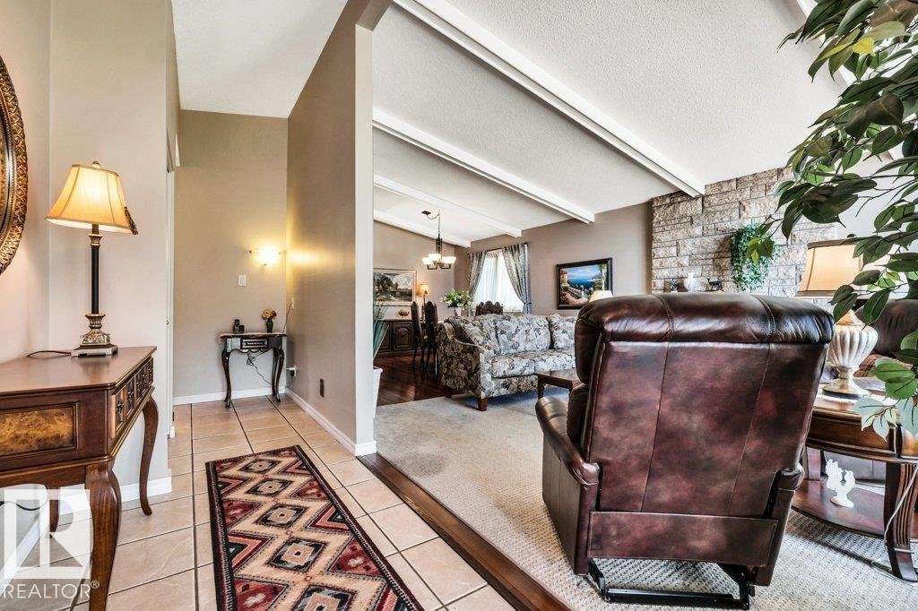 72 Ekota Cr Nw Nw, Edmonton, Alberta  T6K 2J7 - Photo 6 - E4504117
