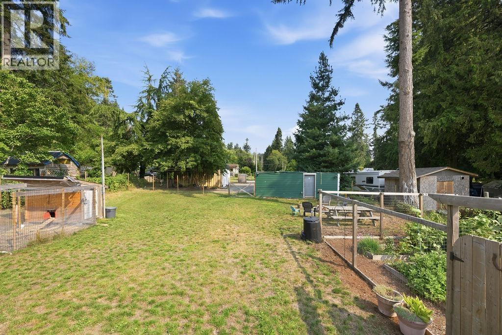 1022 Rosamund Road, Gibsons, British Columbia  V0N 1V3 - Photo 33 - R3156143