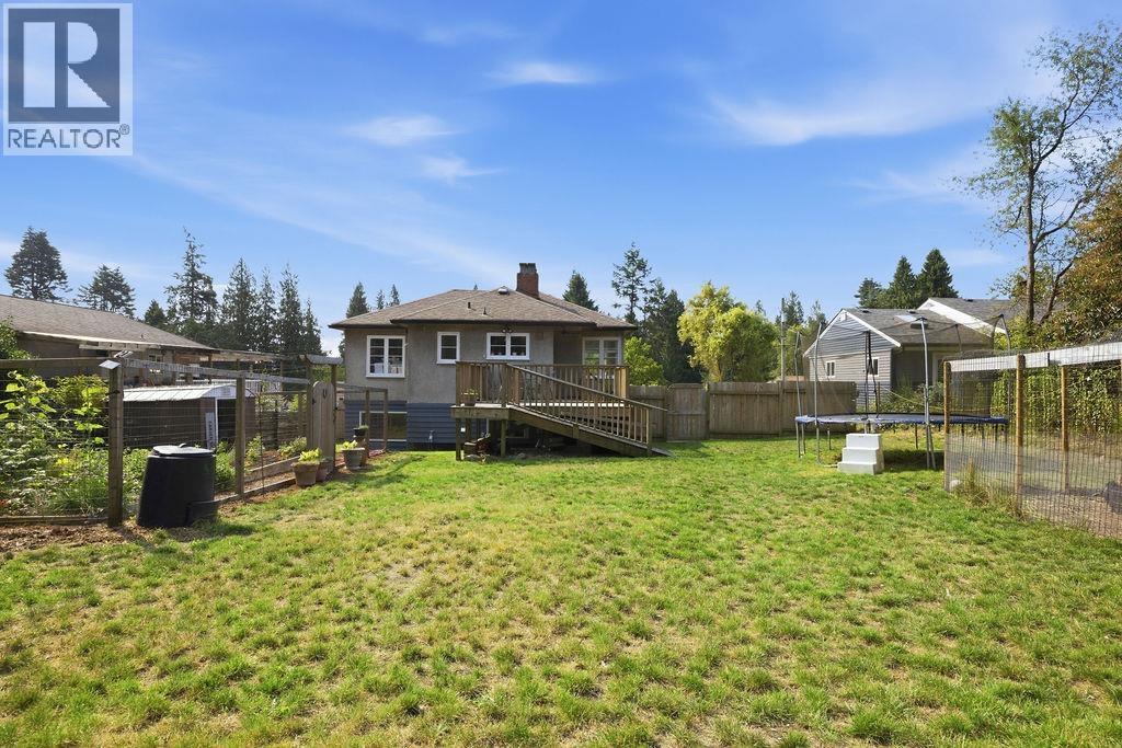 1022 Rosamund Road, Gibsons, British Columbia  V0N 1V3 - Photo 36 - R3156143