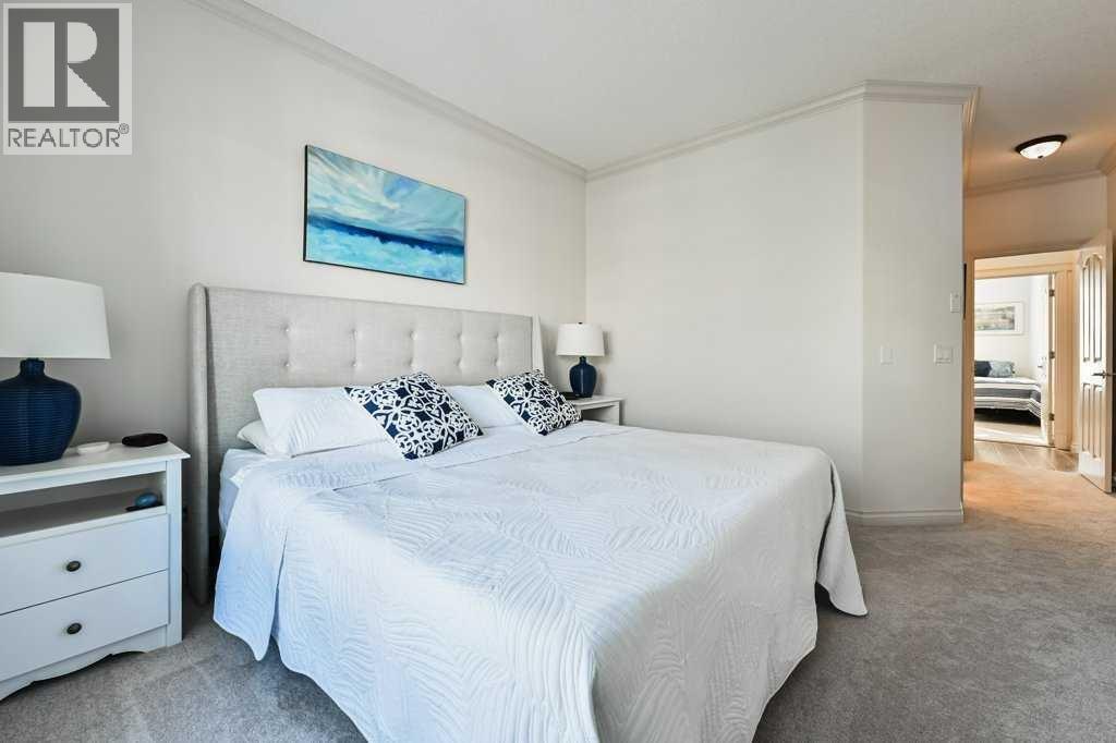 56 Discovery Woods Villas SW, Calgary, Alberta  T3H 5A7 - Photo 14 - A2334494