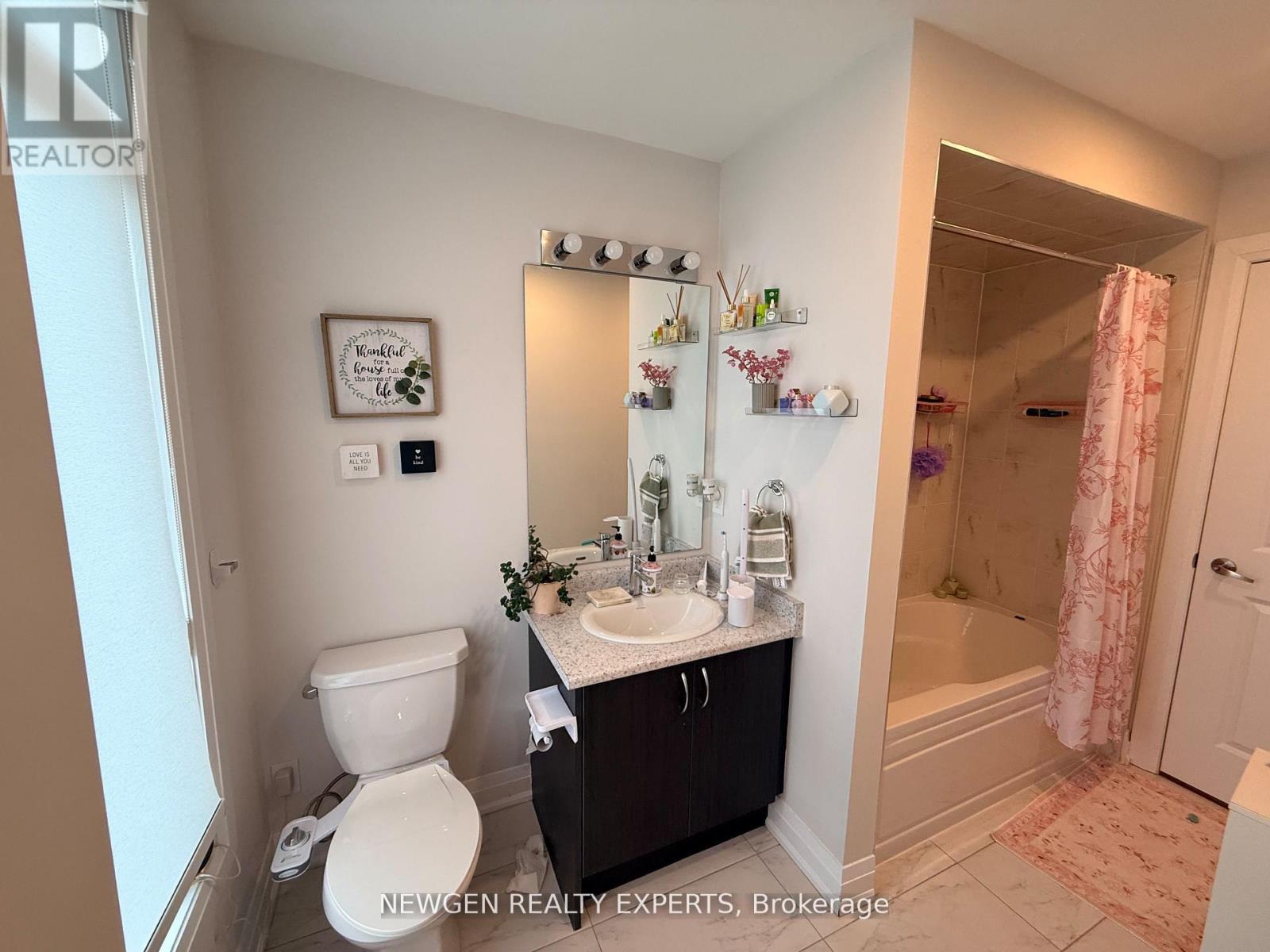 14 Wild Rose Gardens W, Toronto, Ontario M6L 0A5 - Photo 6 - W13680882