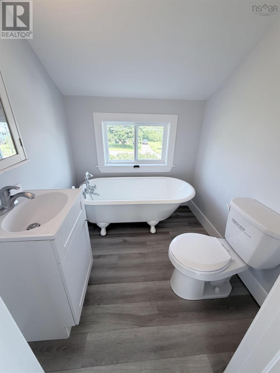 228 South Street, Glace Bay, Nova Scotia  B1A 1W5 - Photo 6 - 202616499