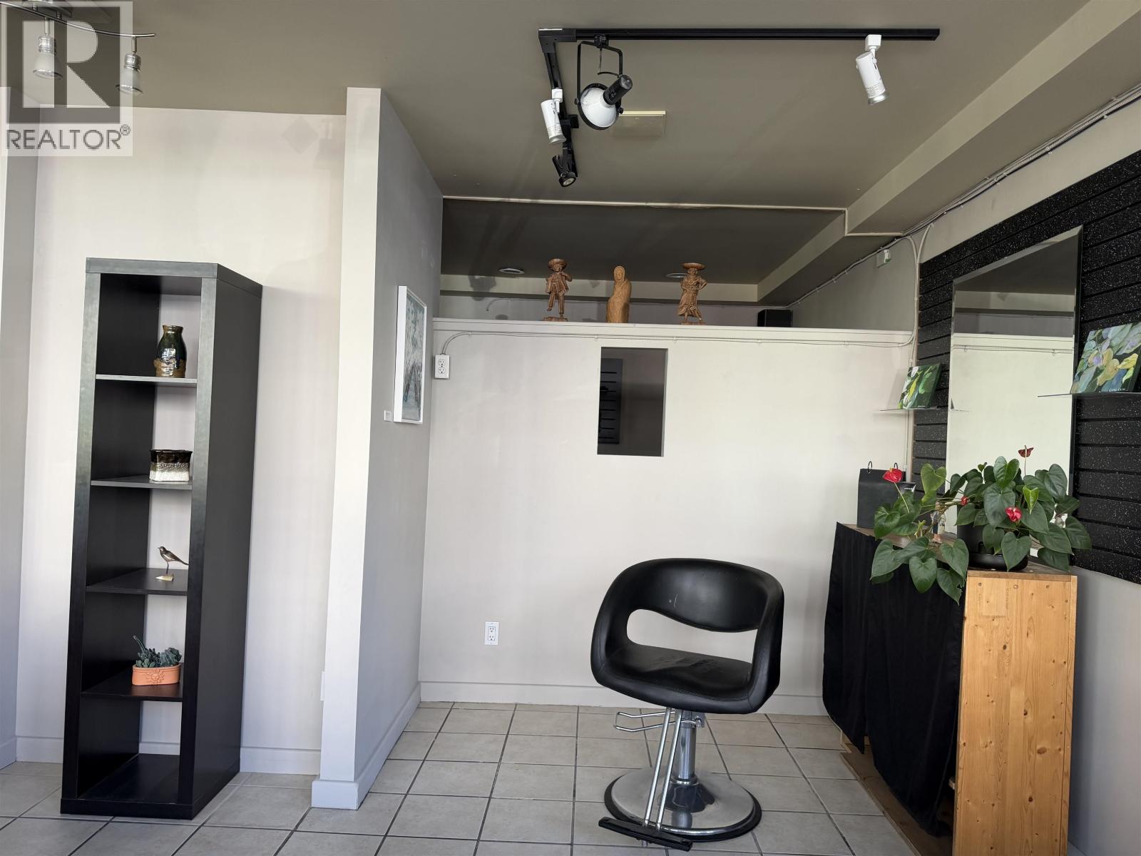 4384 W 10th Avenue, Vancouver, British Columbia  V6R 2H7 - Photo 3 - C8081055
