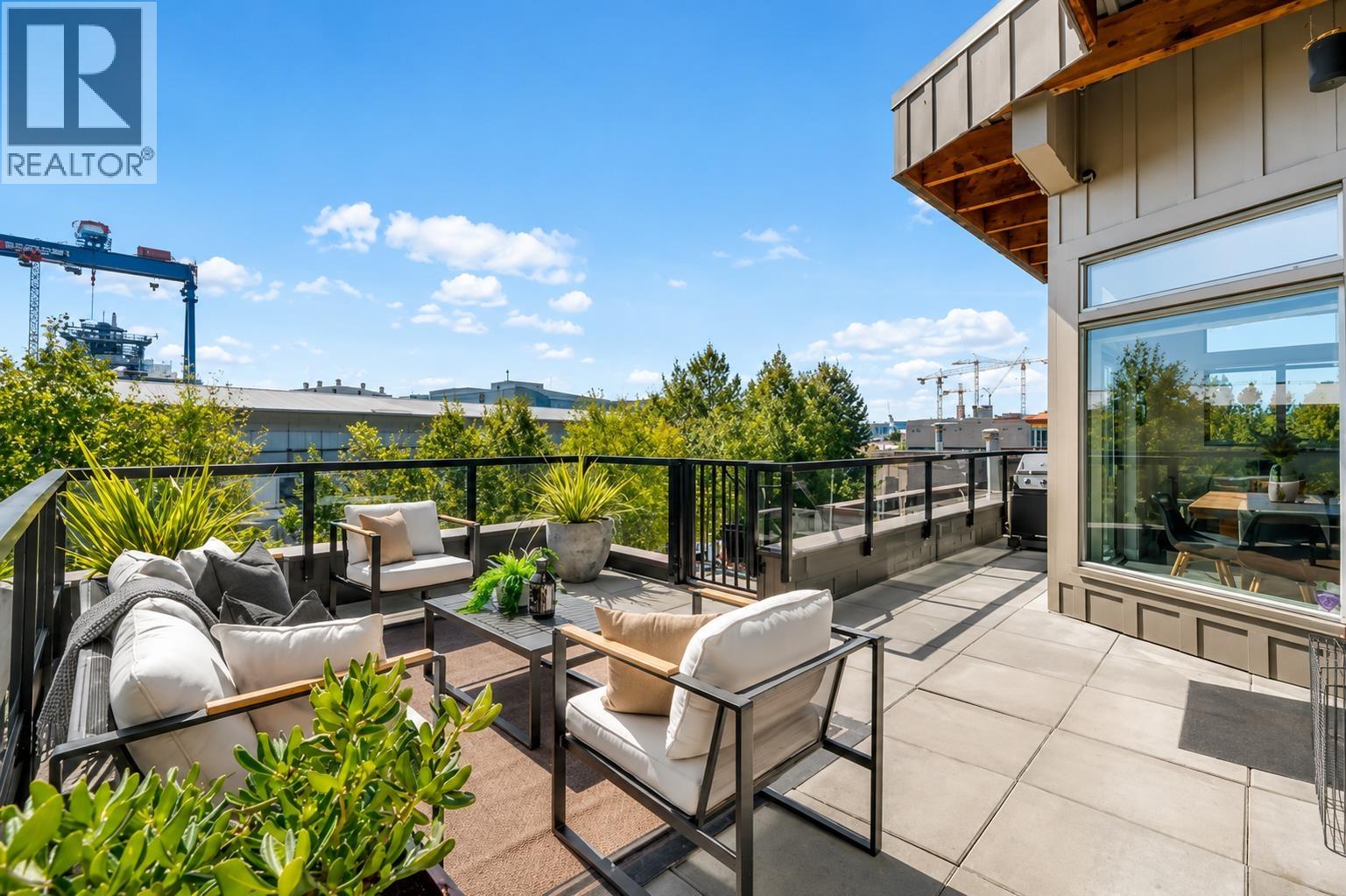 301 1075 W 1st Street, North Vancouver, British Columbia  V7P 3T4 - Photo 14 - R3155426