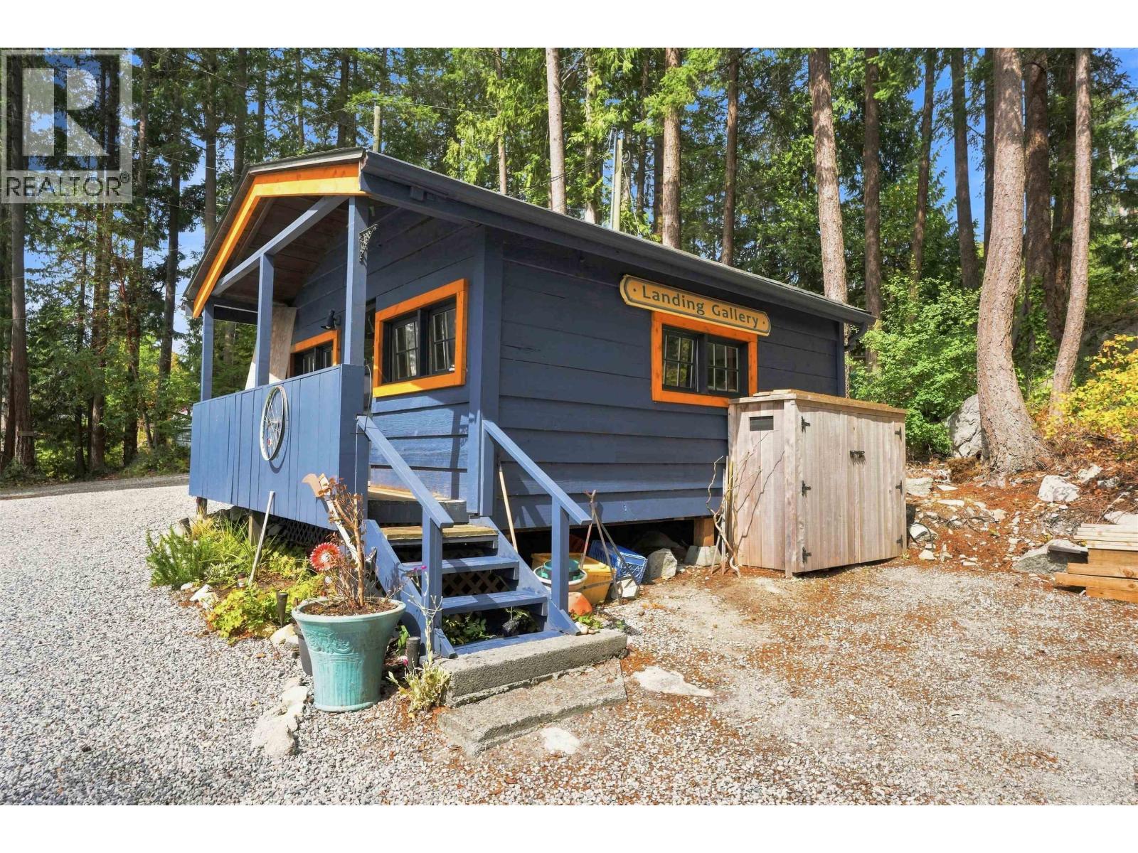 9219 Hydaway Road, Halfmoon Bay, British Columbia  V7Z 1B4 - Photo 31 - R3156138