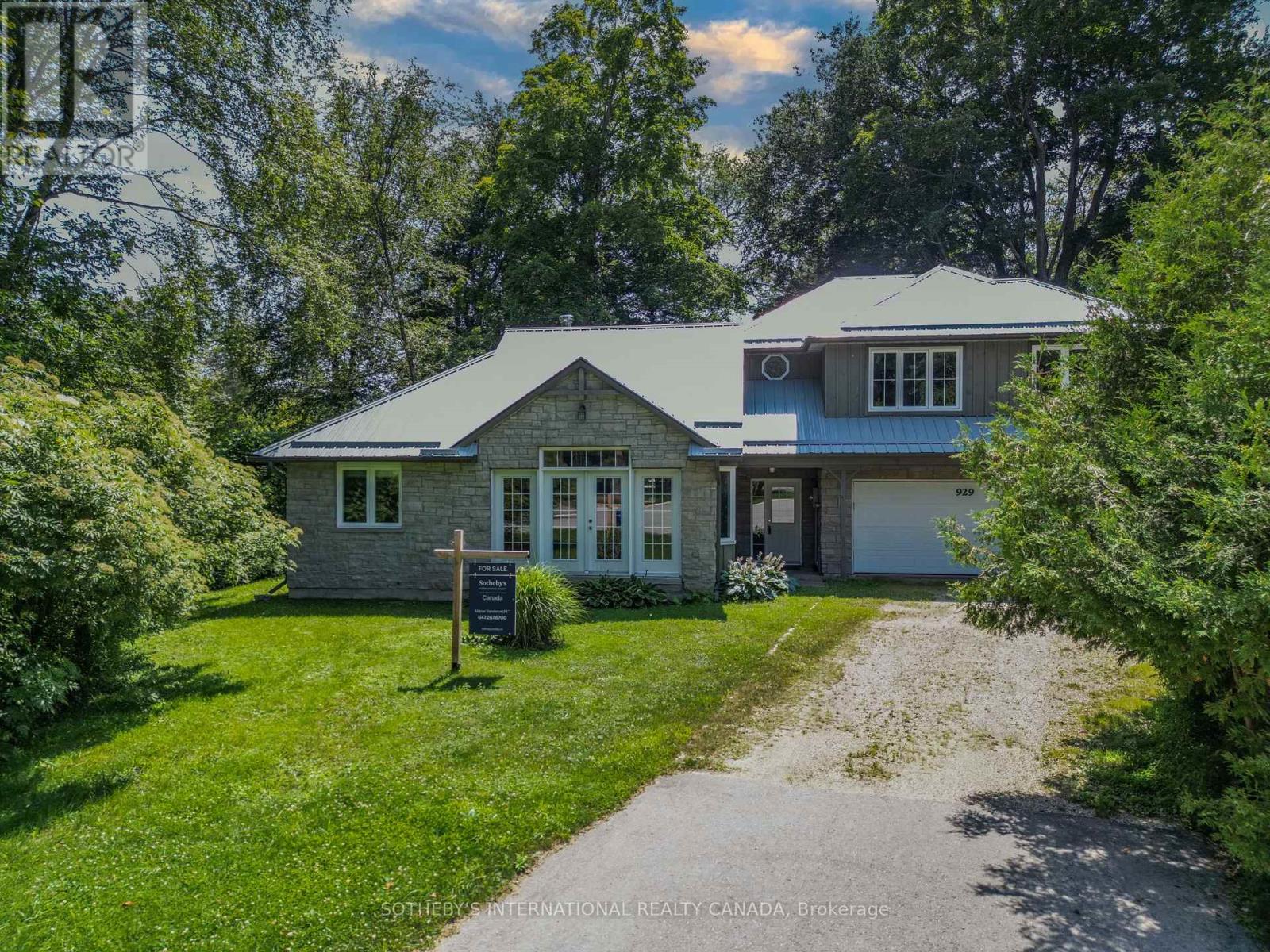 929 Tanglewood Drive, Huron-Kinloss, Ontario  N2Z 2X3 - Photo 2 - X13093342