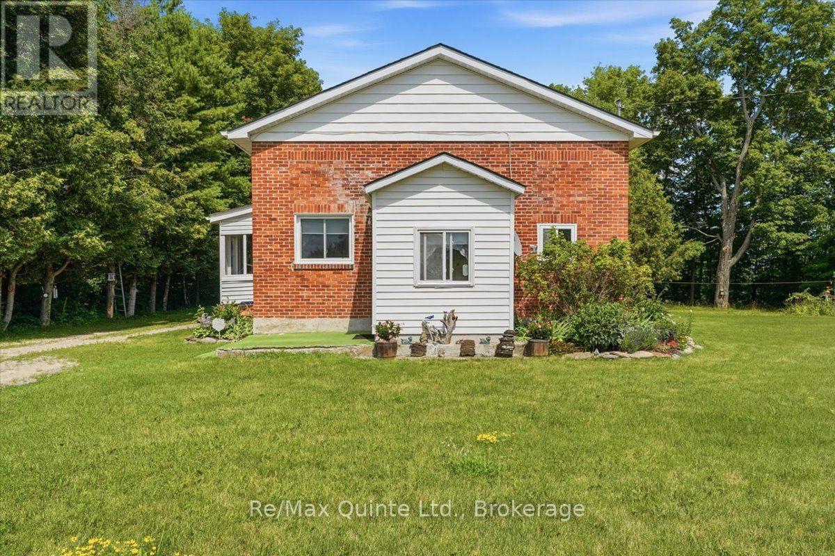 16492 Highway 62, Madoc, Ontario  K0K 1Y0 - Photo 2 - X13608446