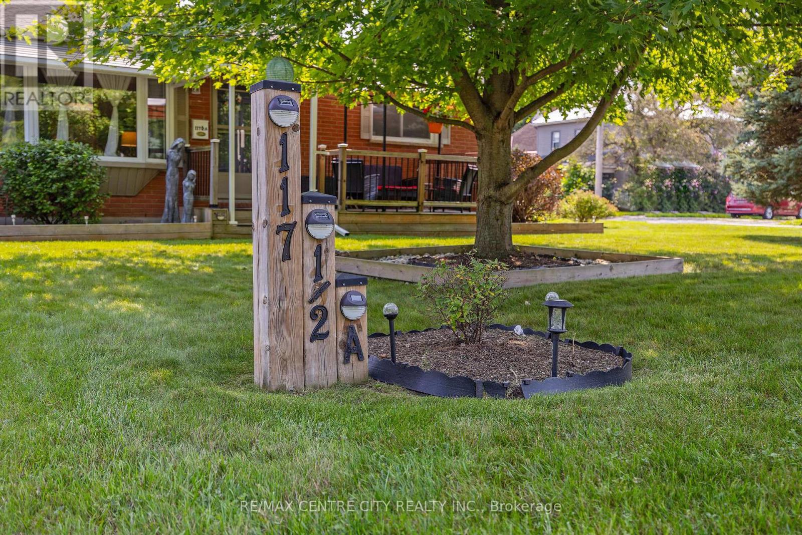117 1/2 Flora Street, St. Thomas, Ontario  N5P 2Y1 - Photo 2 - X13680916