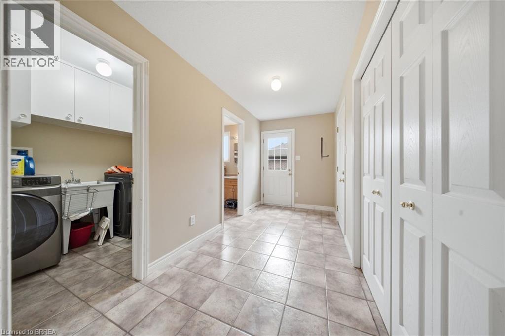 61 Sunnyside Drive, St. George, Ontario  N0E 1N0 - Photo 18 - 40855160
