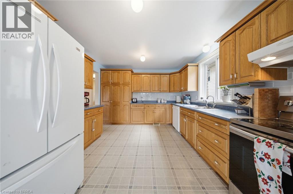 61 Sunnyside Drive, St. George, Ontario  N0E 1N0 - Photo 13 - 40855160