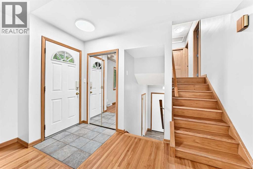 2808 Brecken Road NW, Calgary, Alberta  T2L 1H6 - Photo 2 - A2333965