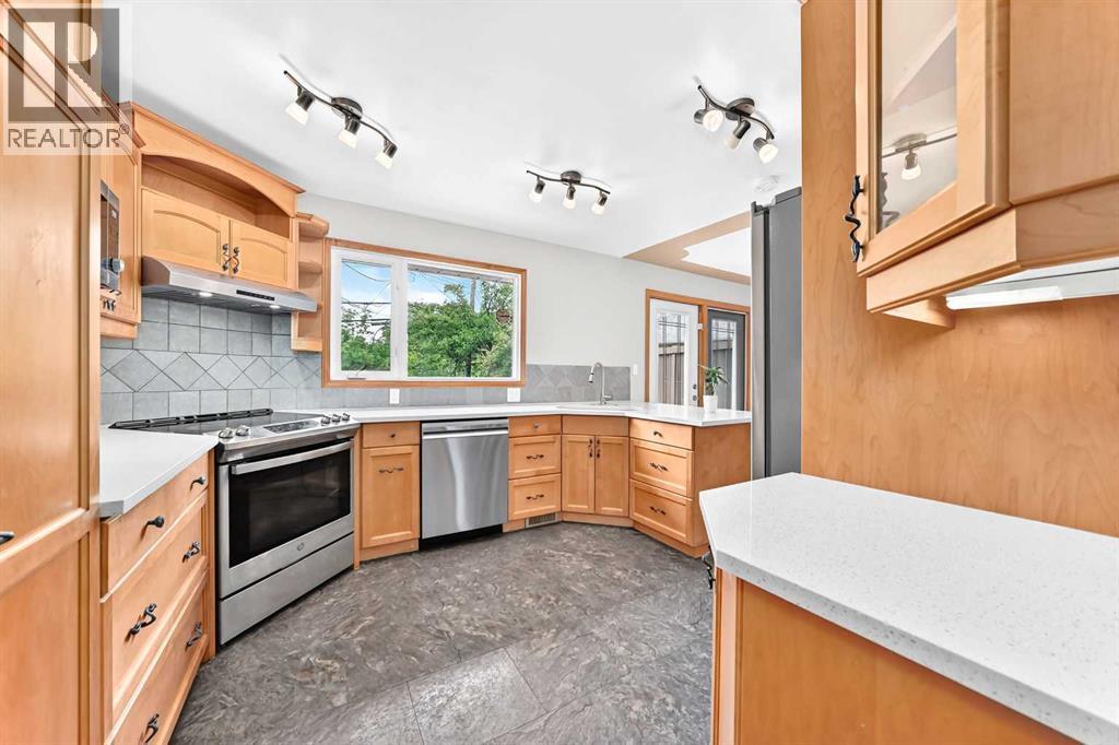 2808 Brecken Road NW, Calgary, Alberta  T2L 1H6 - Photo 8 - A2333965