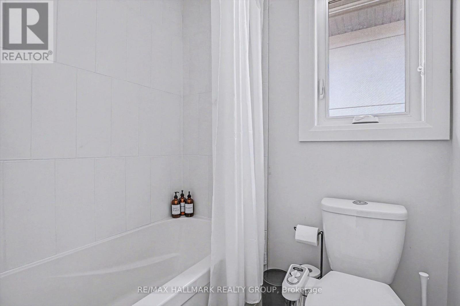 75 St Claire Avenue, Ottawa, Ontario  K2G 2A5 - Photo 26 - X13680930