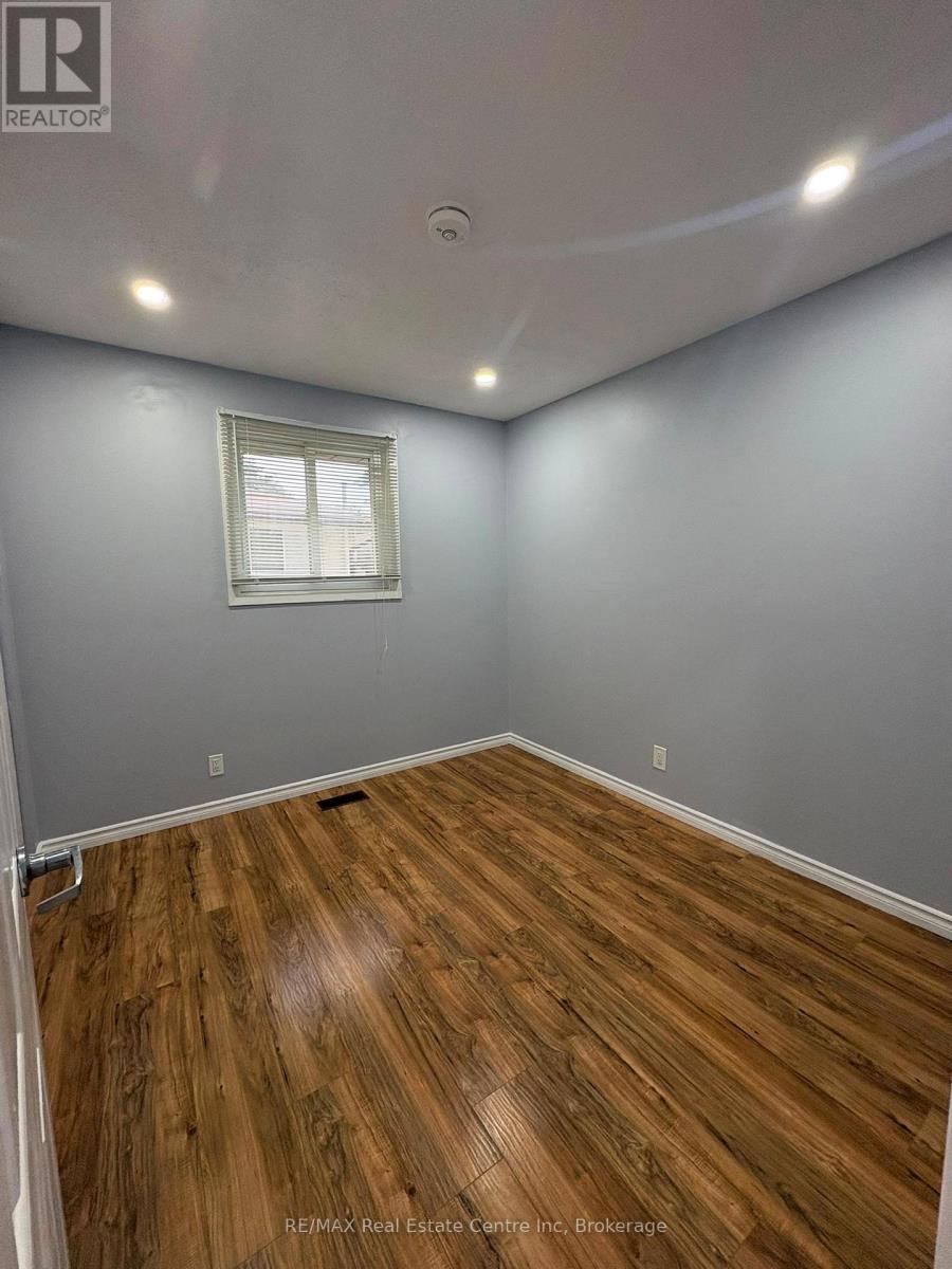 98 Marksam Road, Guelph, Ontario  N1H 6T2 - Photo 9 - X13680906