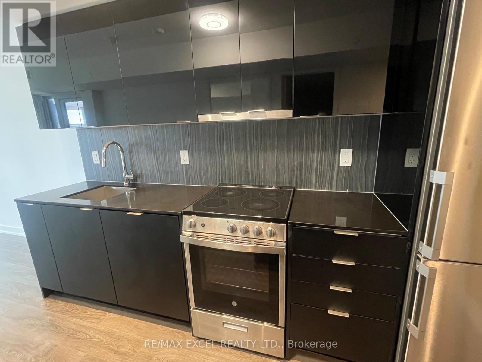 422 - 8 Tippett Road, Toronto, Ontario  M3H 0E7 - Photo 3 - C13680912