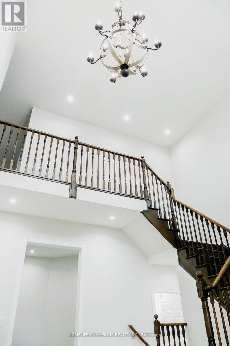 102 Benadir Avenue, Caledon, Ontario  L7C 3N6 - Photo 5 - W13680928