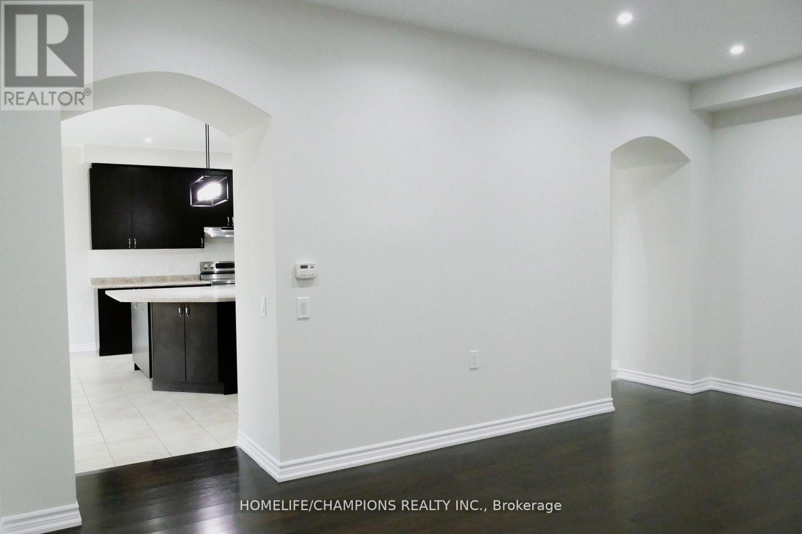102 Benadir Avenue, Caledon, Ontario  L7C 3N6 - Photo 8 - W13680928